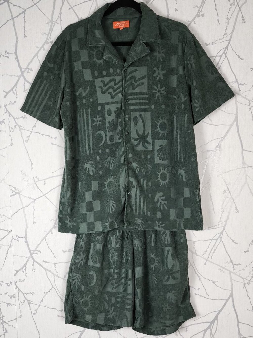 Negative Space Green Tribal Art Textured Terry Shorts Set